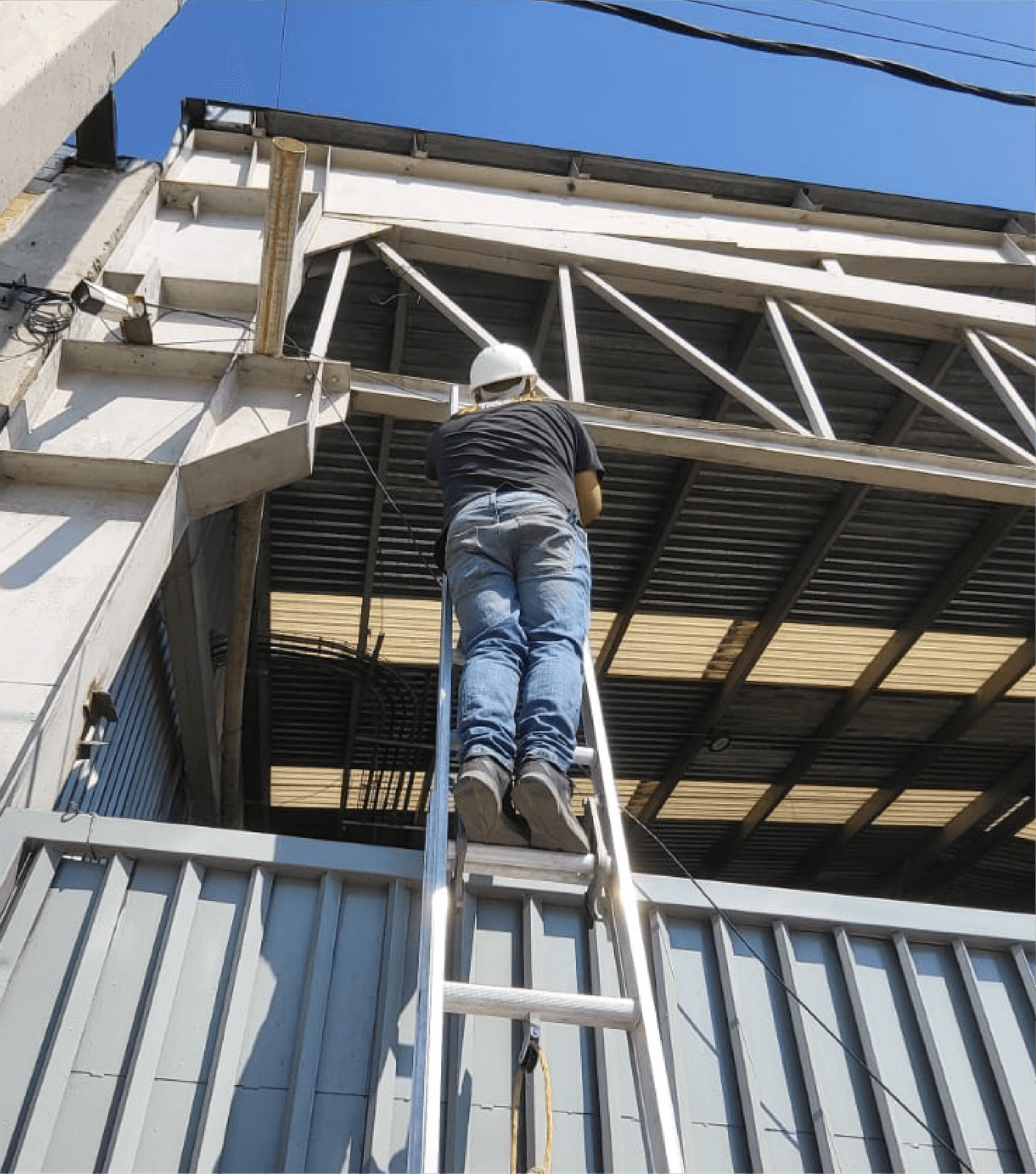 ALARMAS INDUSTRIALES Y RESIDENCIALES
